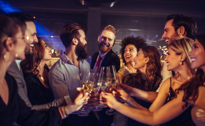 昆州已准备好实施禁止两人以上的聚会、禁止家庭派对、关闭操场及公园。(图片来源:Adobe Stock)