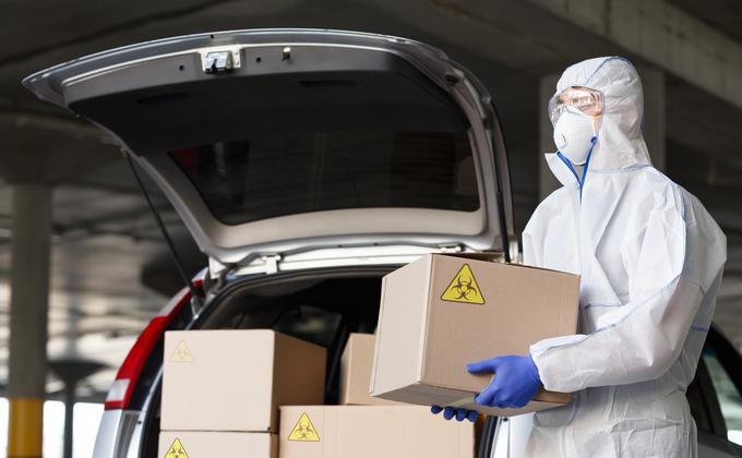 中共当局操控著大量医疗物资出入澳洲:““呼吁澳大利亚的海外华人采取行动,为你的祖国捐款、捐物和表达你的善意,我们收集武汉所需的所有医疗用品,包括:医疗设备、试剂、药品、防护服、消毒产品、N95口罩等,并将运送到武汉。””(图片来源:Adobe Stock)